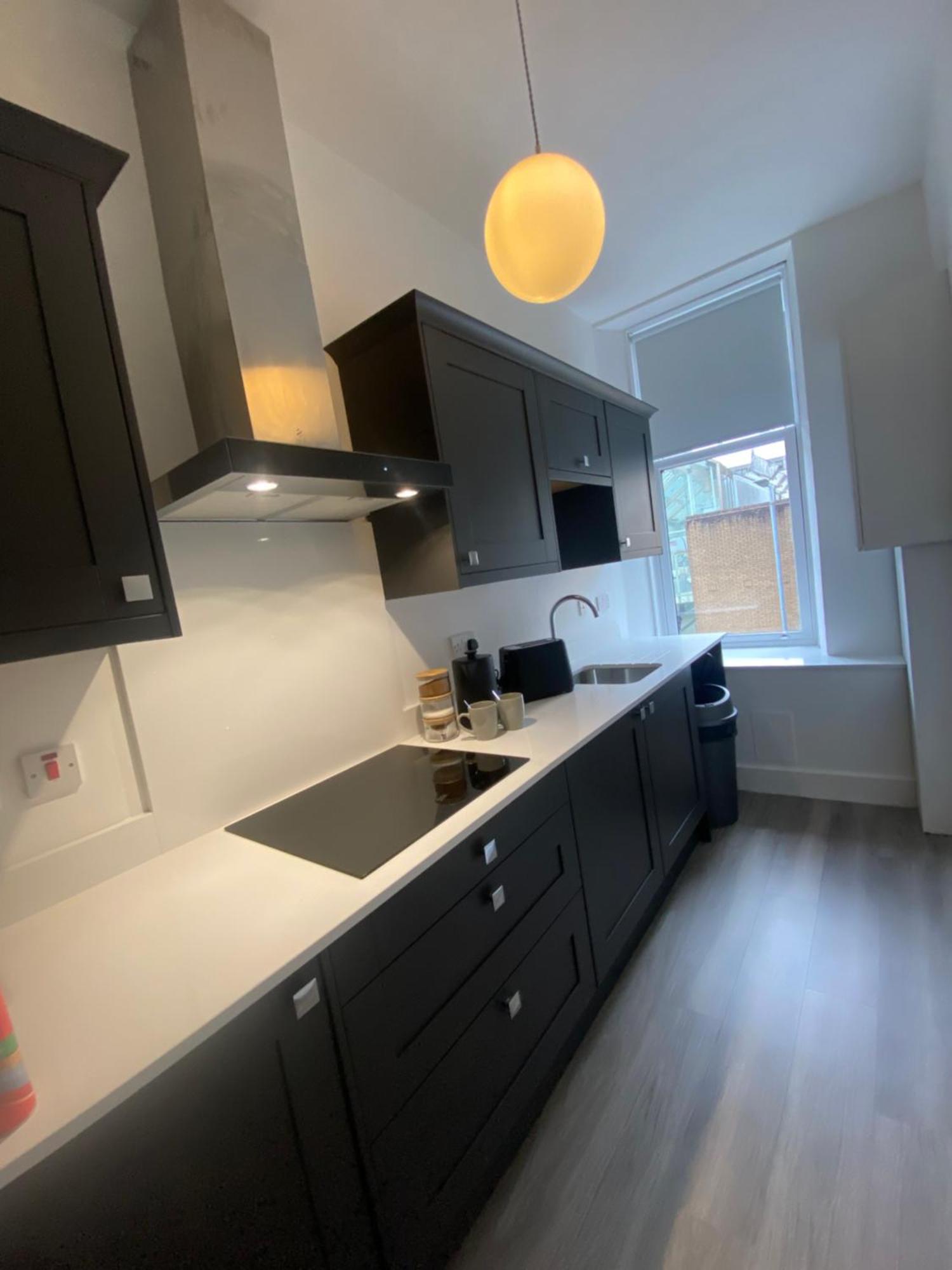 4 Smithhills 2 Bed Sleeps 4 * Paisley